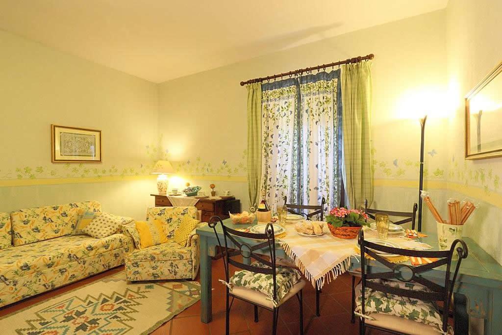 Casa Vacanze Casa Italia Lamporecchio Exterior photo